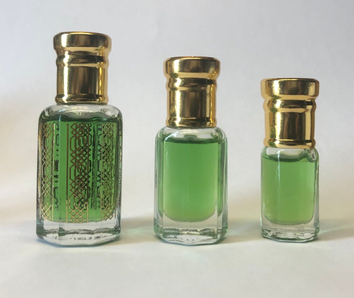 IMG_5129 (1) jamaican fruit perfume oil attar